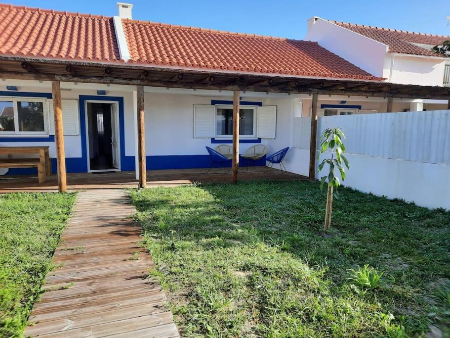 Вилла Sado House 2 Компорта Экстерьер фото